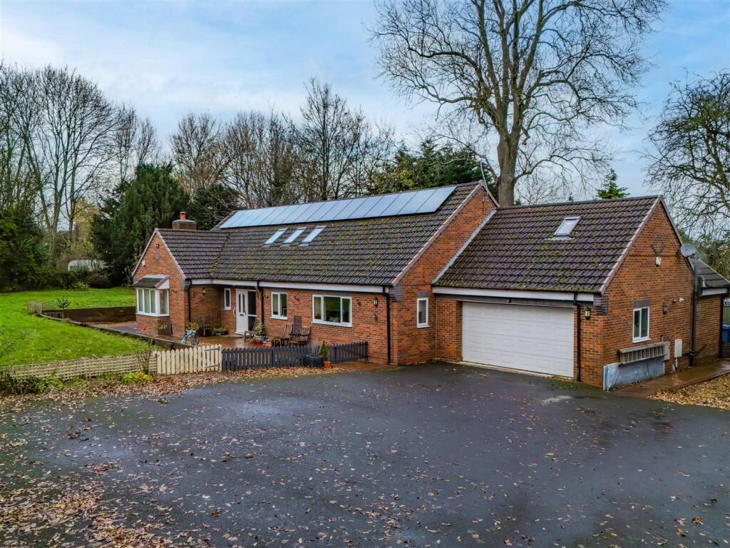 St. Johns Road, Newbold, Chesterfield, S41 8TW