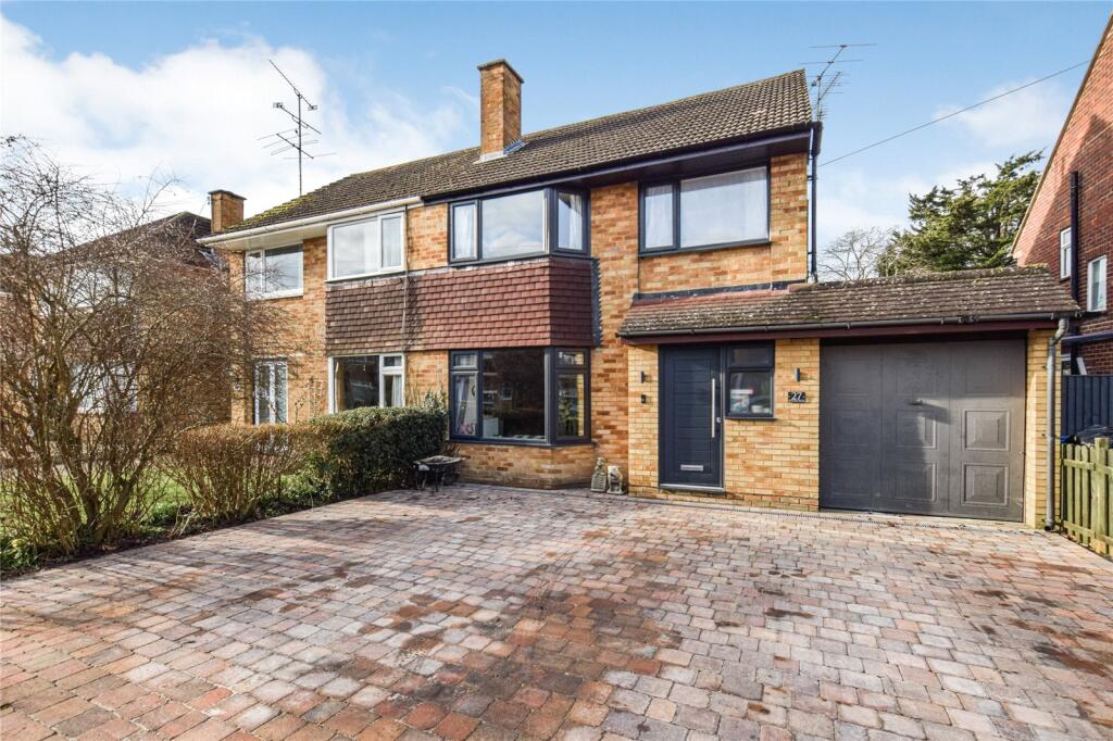 Blunden Road, Farnborough, Hampshire, GU14