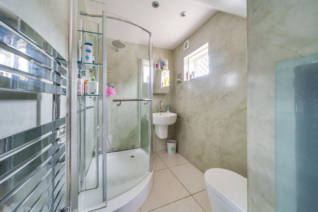 Family Shower Room