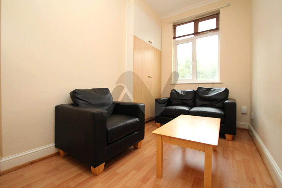 Crouch Hill, Finsbury Park, London, N4 4AP