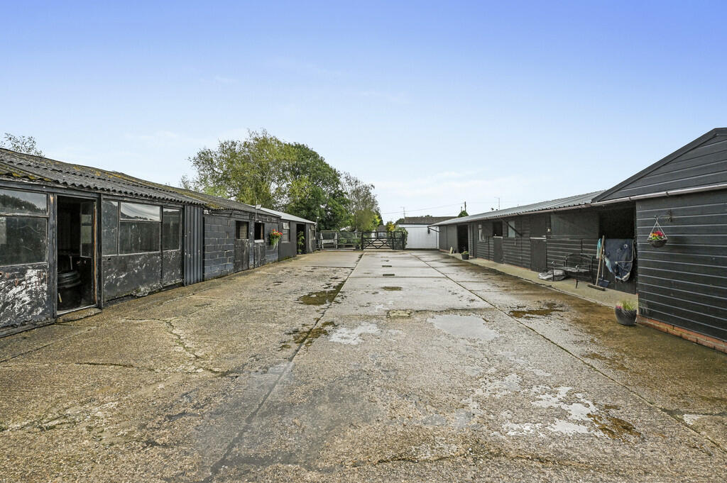 OL-FC(COL)-11Barn...