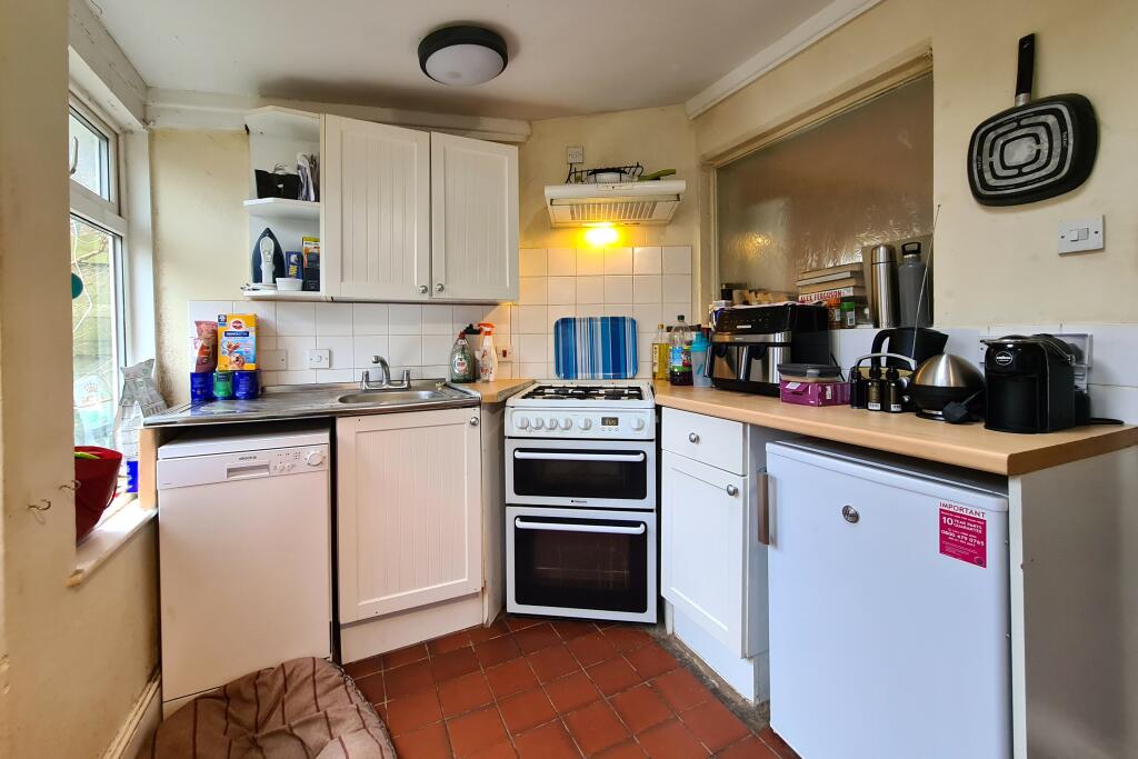 Kitchen - Ground Floor Flat